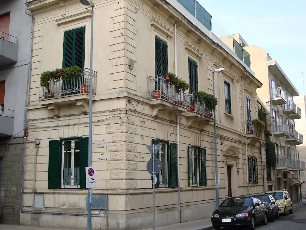 La Maison Des Livres Reggio Calabria Bed & Breakfast